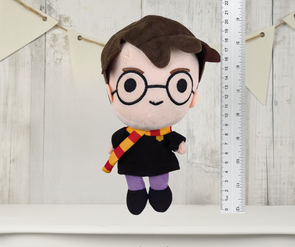 Hogwarts - Harry Potter cushion with optional plushie