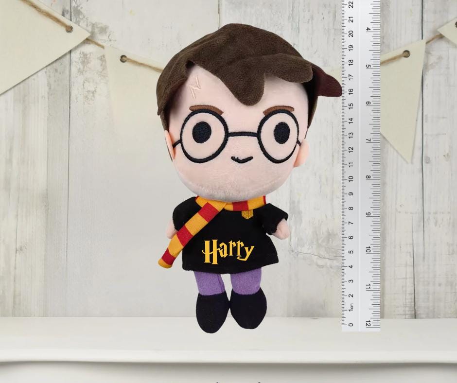 Hogwarts - Harry Potter Reading cushion with optional personalised plushie