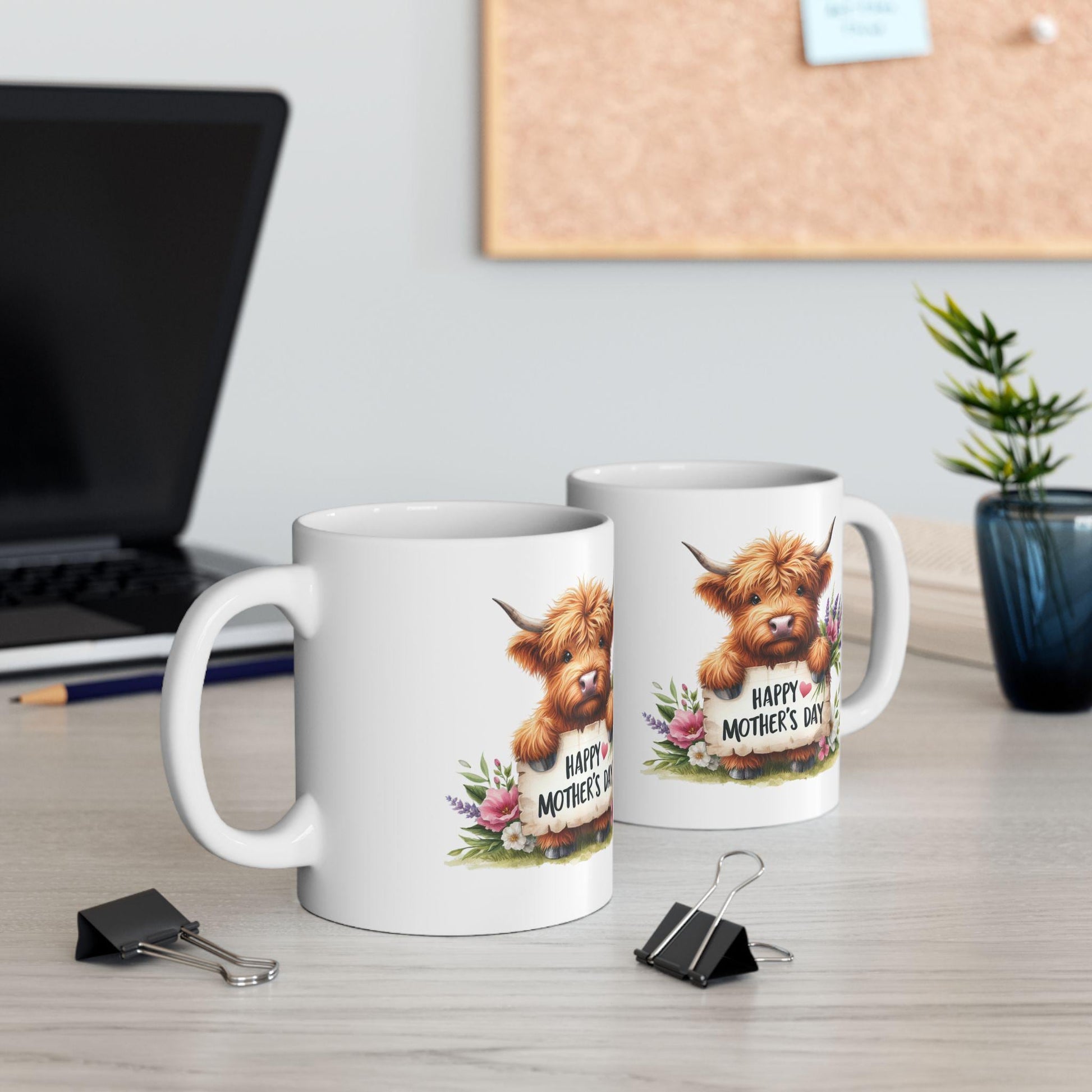 Cute Highland Cow Mother's Day Mug - Unique Gift for Mom, Cow Lover, Ceramic Coffee Cup, Farmhouse Decor, Tea Lover, Birthday Present