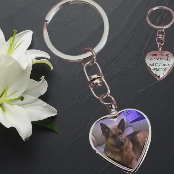 Personalised Pet Ashes Keyring with Custom Photo & Heartfelt Engraving - Memorial Keepsake for Pet Loss Grieving - Gift for Pet Owners